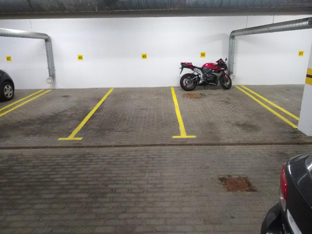 Green Apartment Z Bezplatnym Parkingiem Olsztyn  Kültér fotó